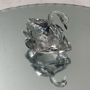 Swarovski Crystal swan 2 in long 1 3/4 high